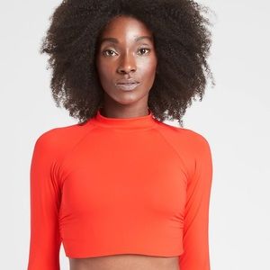 NWOT Athleta North Point Crop Rashguard L